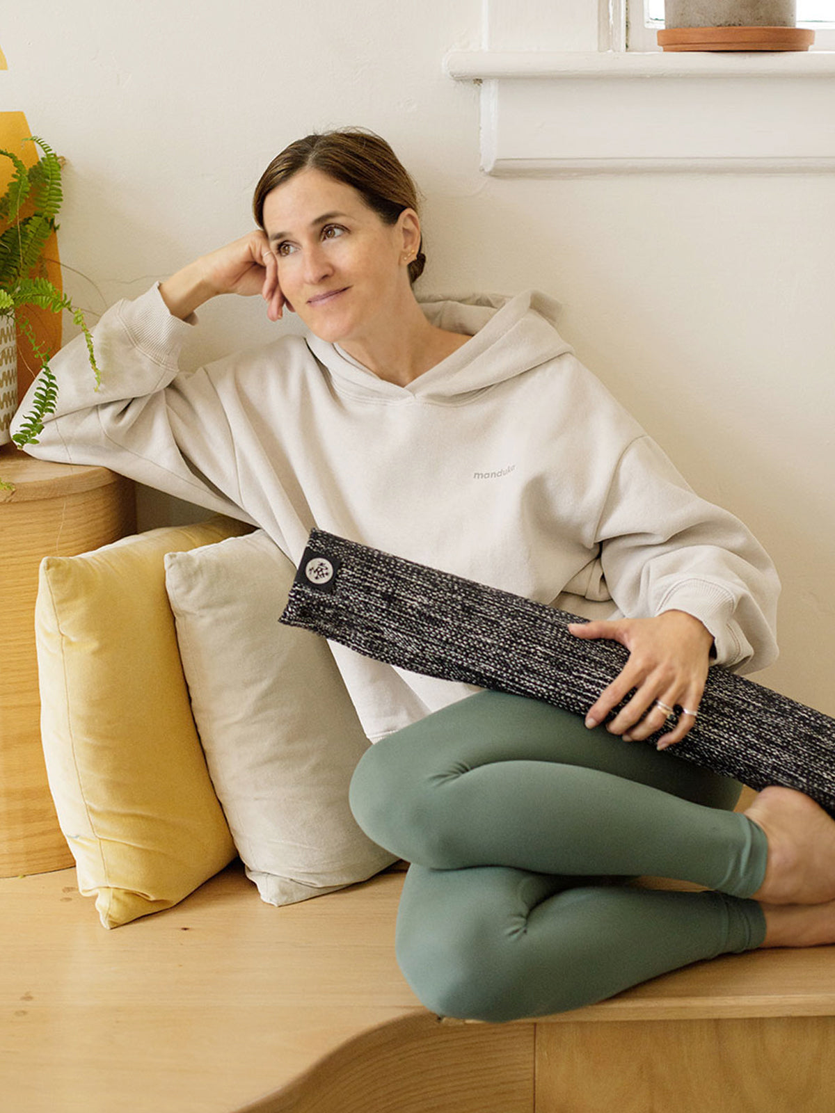 Manduka マンドゥカ ハーフムーン フーディー/マンドゥカ レディース ヨガウェア トップス 長袖 パーカー W Half Moon Hoodie 24FW-レディースウェア-