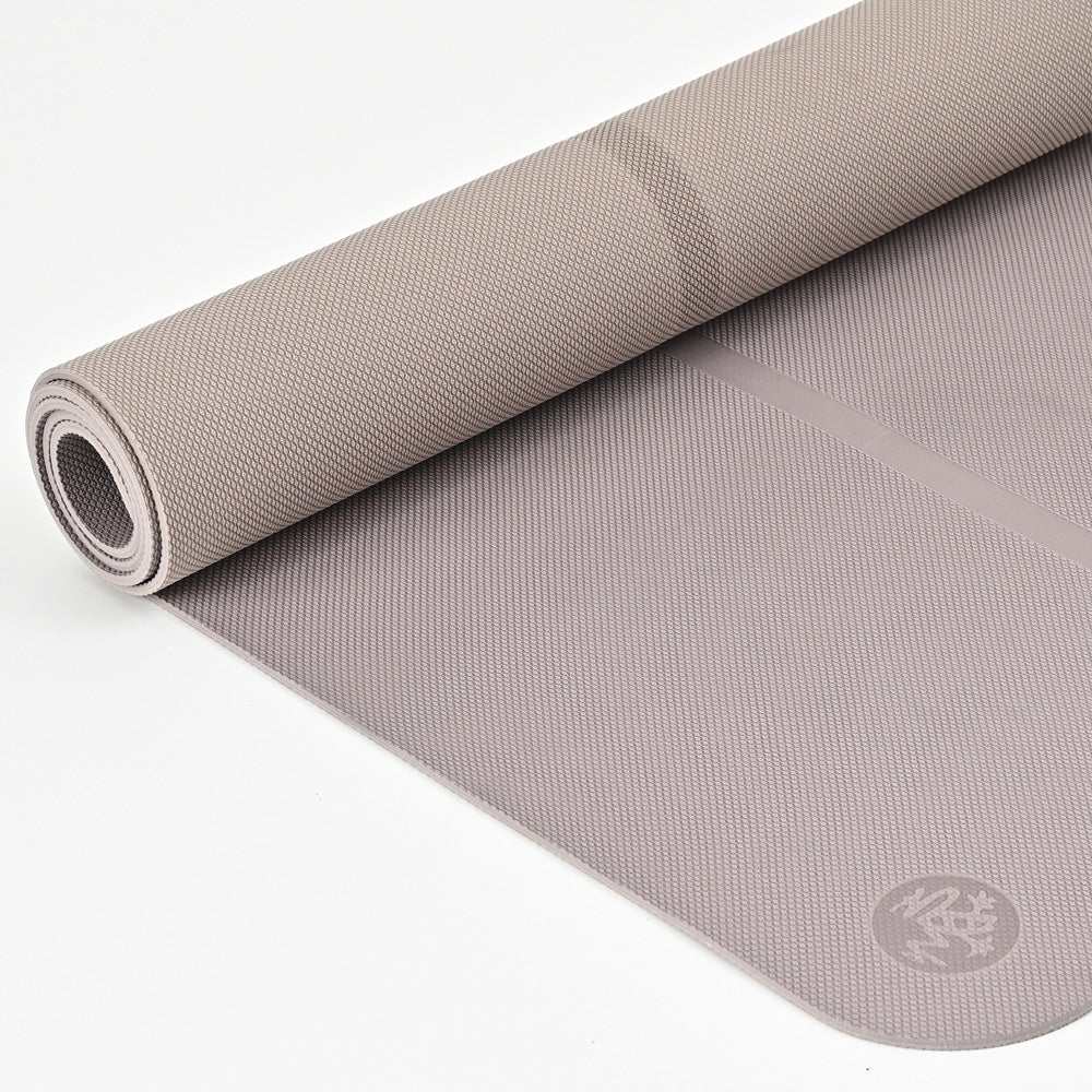 ヨガ 最新作 TOP｜Manduka JAPAN マンドゥカ[公式] オンラインストア – Manduka マンドゥカ[公式] ヨガマット ヨガグッズ  ヨガウェア