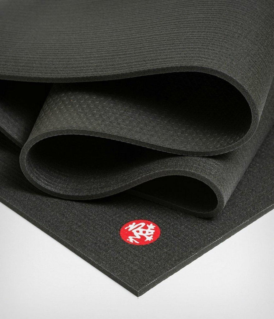 14％OFF]ブラックマットPRO 6mm / ヨガマット /CORE 100_1 | Manduka